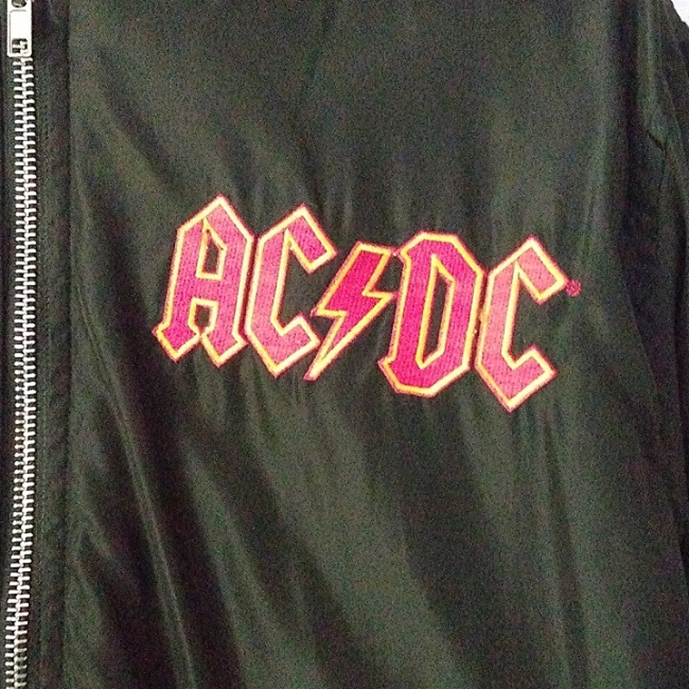 Acdc 1981 World Tour Puffer Jacket Size Small - Gem